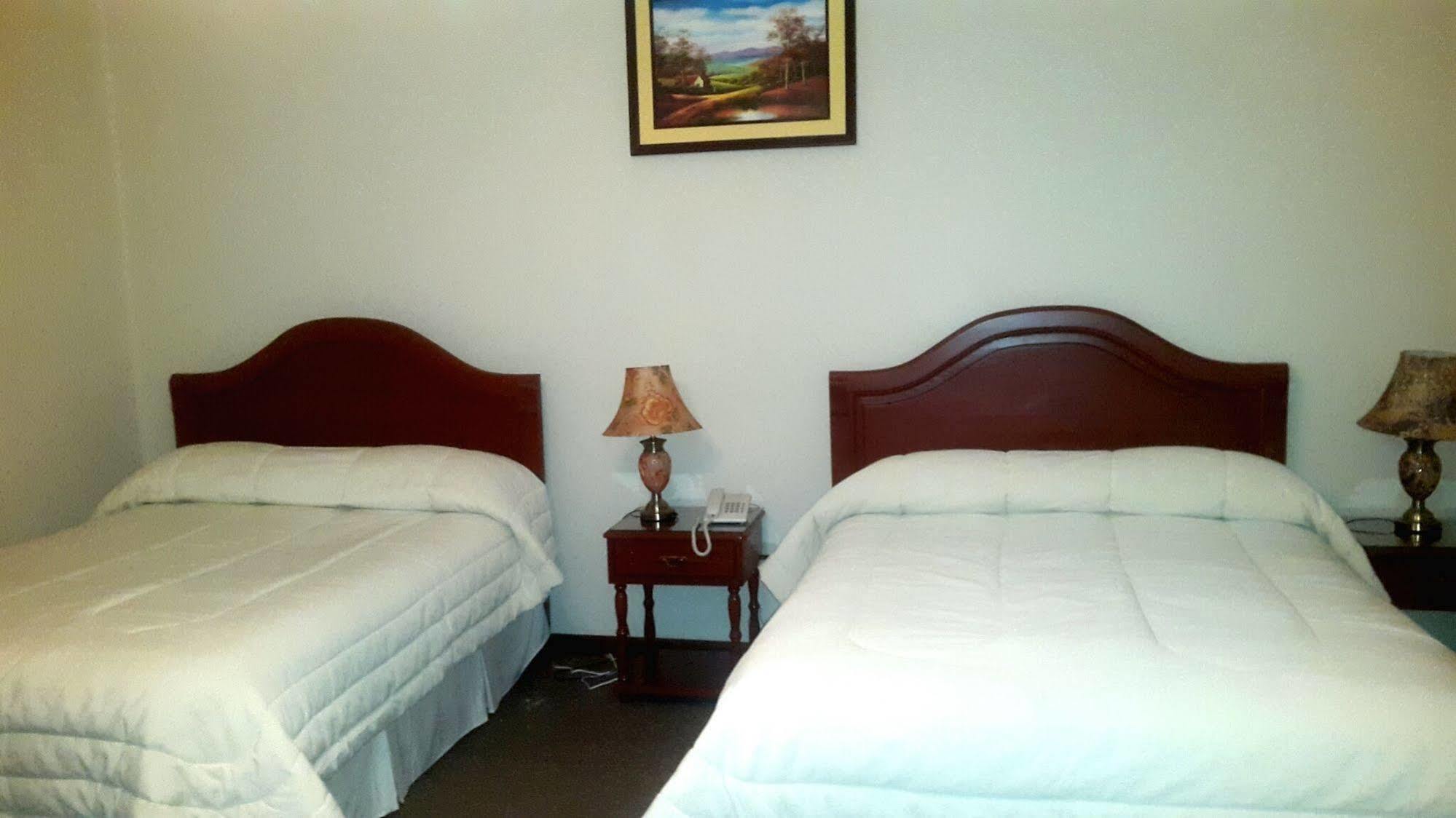 Hotel Independencia Sucre Buitenkant foto